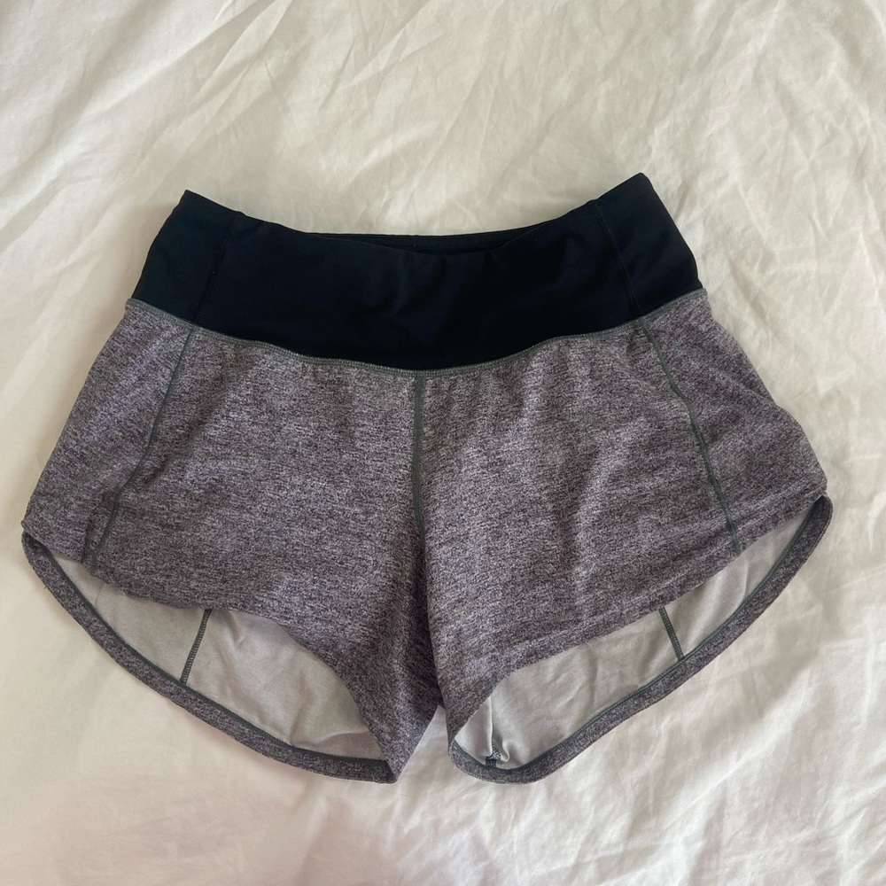 SOLD // grey lulu shorts!